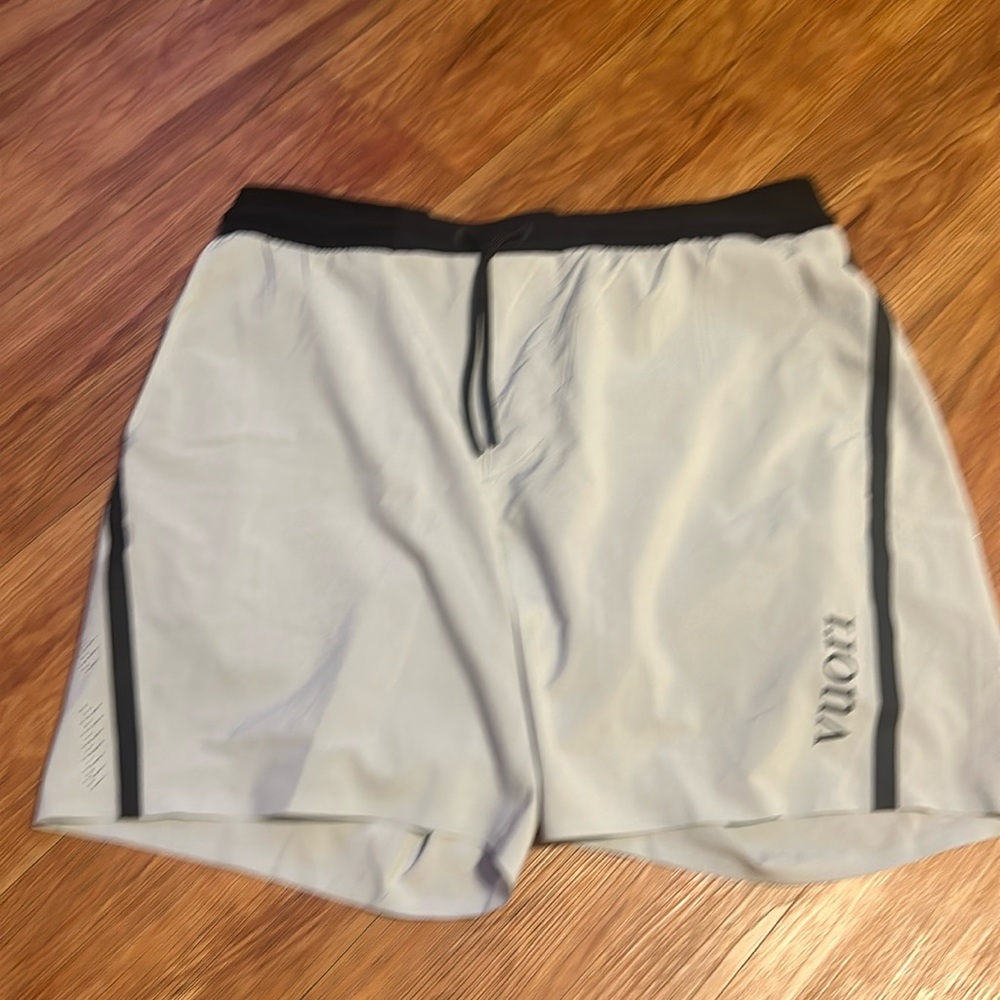 Vuori shorts Domain Performance Short medium